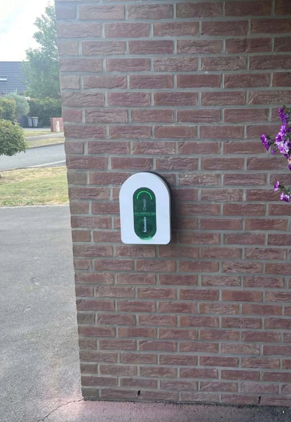 Installation professionnelle de bornes de recharge à Valenciennes